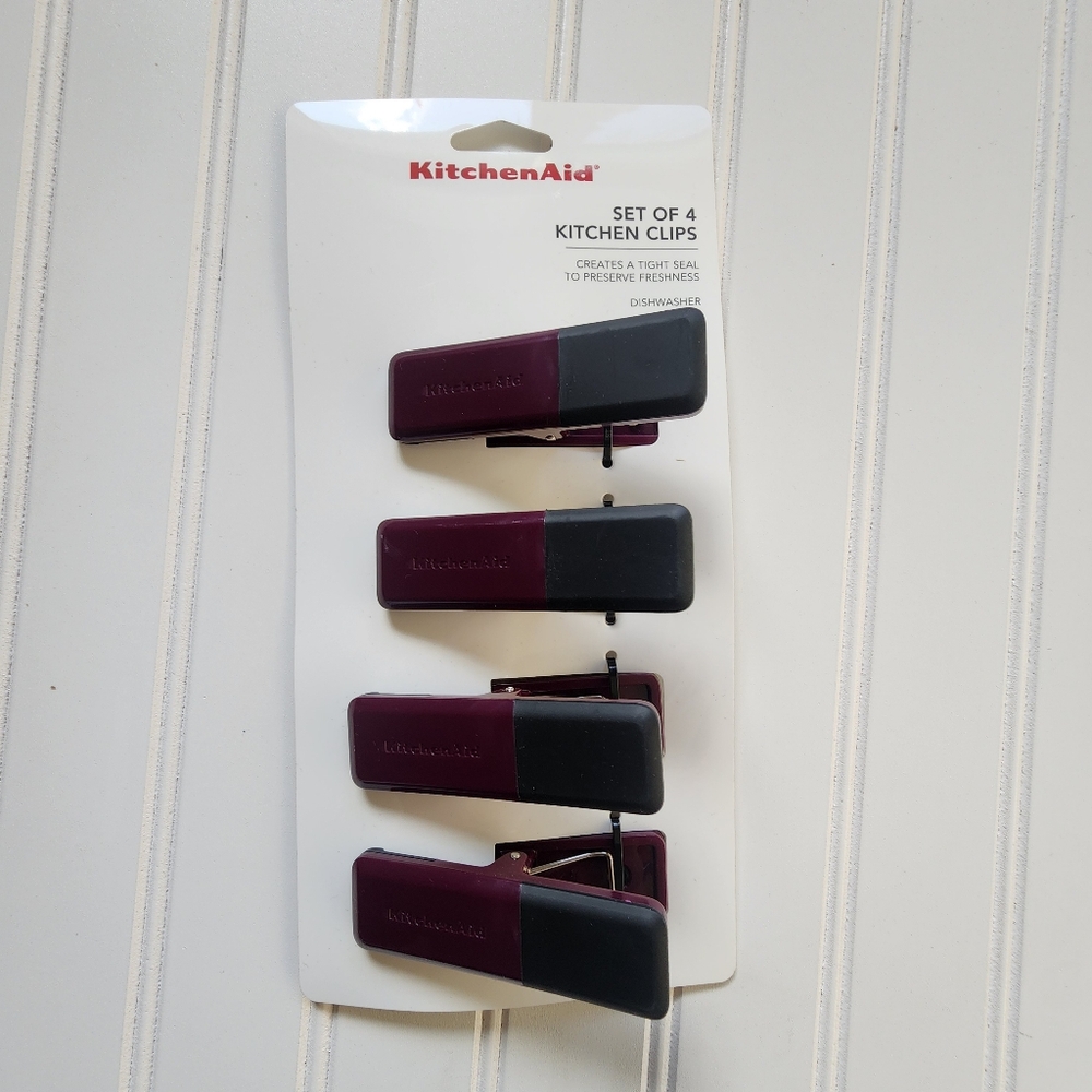 KitchenAid Kitchen Bag Clips in Plum Purple - Black Set of 4